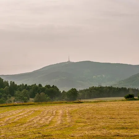 Treehouse Pod Jestedem * Svetla pod Jestedem